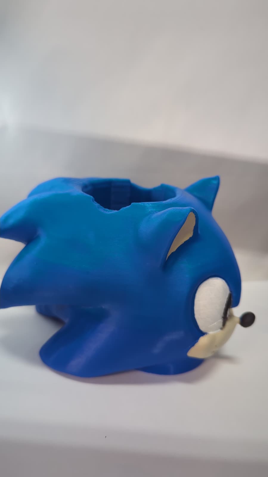 Sonic the Hedgehog Pencil Holder – Hand-Painted Desk Organizer