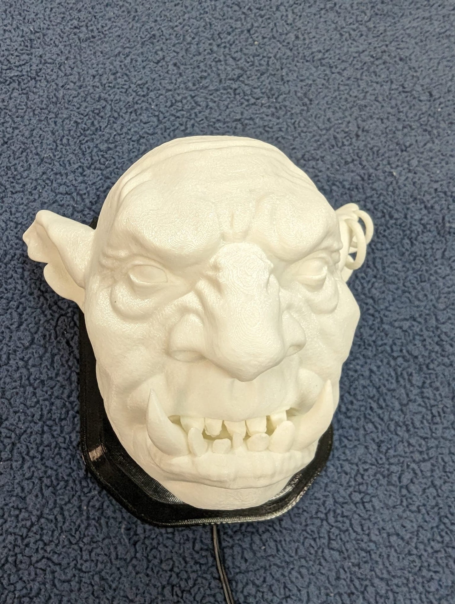 Cave Troll Head  wall trophy lamp to decorate your room: bedroom, playroom or office.
