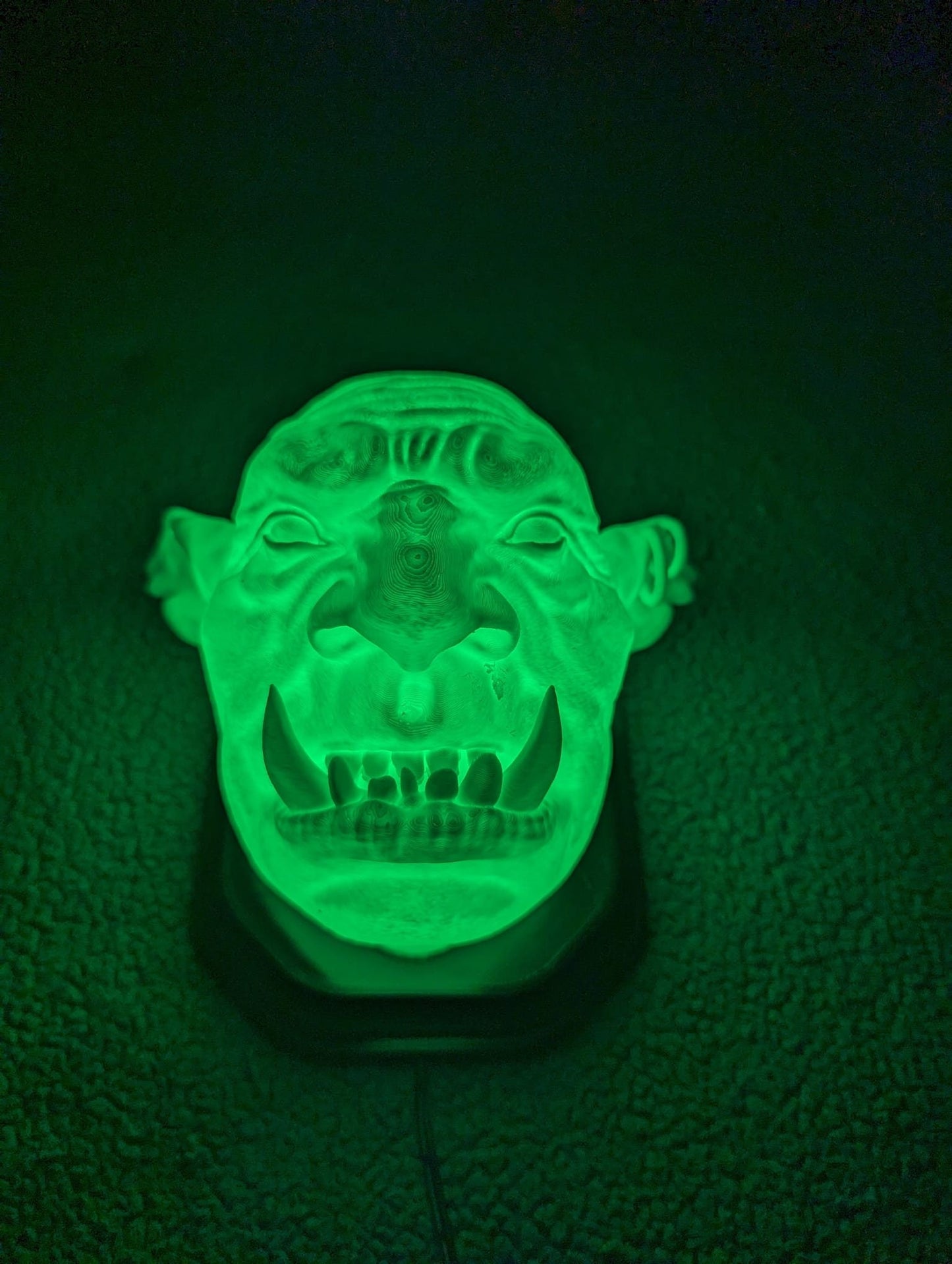 Cave Troll Head  wall trophy lamp to decorate your room: bedroom, playroom or office.
